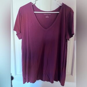 American Eagle Maroon V-Neck T-Shirt